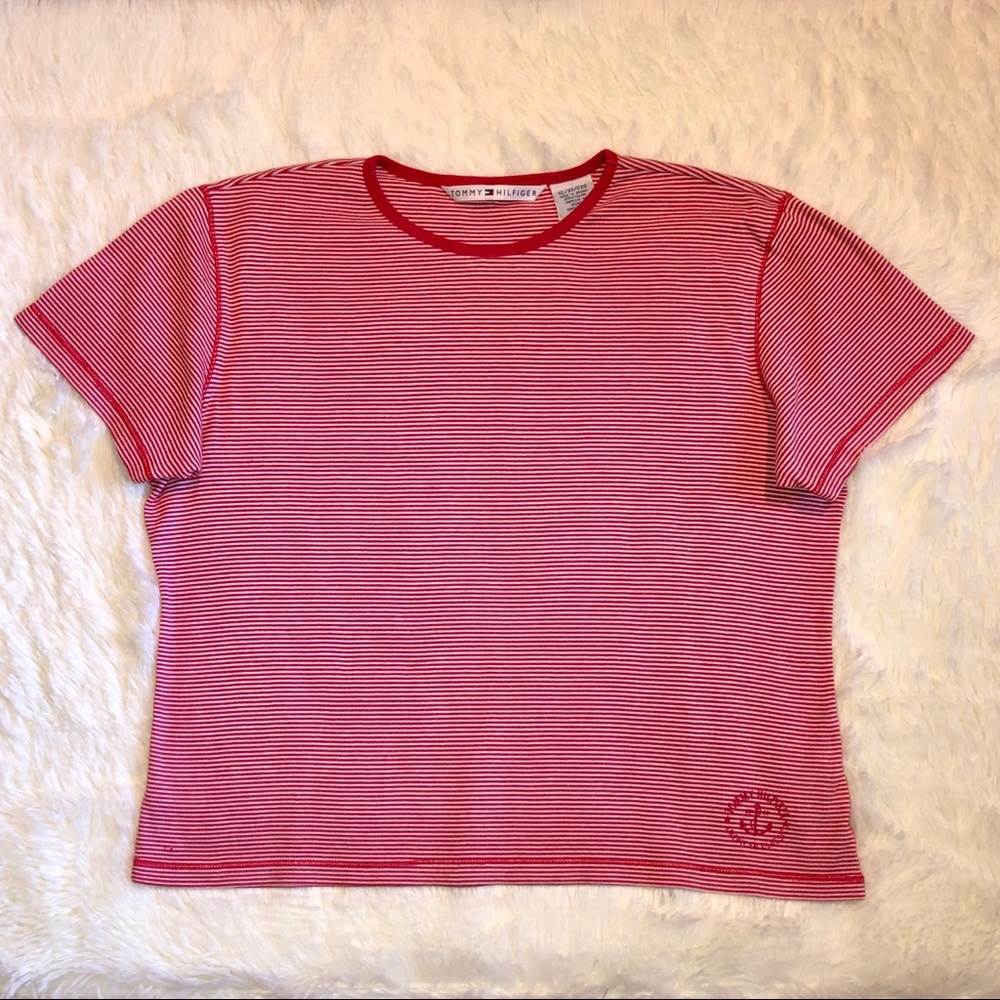 VTG TOMMY HILFIGER—WOMEN’S RED/WHITE STRIPED TEE W/ LOGO IN CORNER!! (EUC/VTG!!)